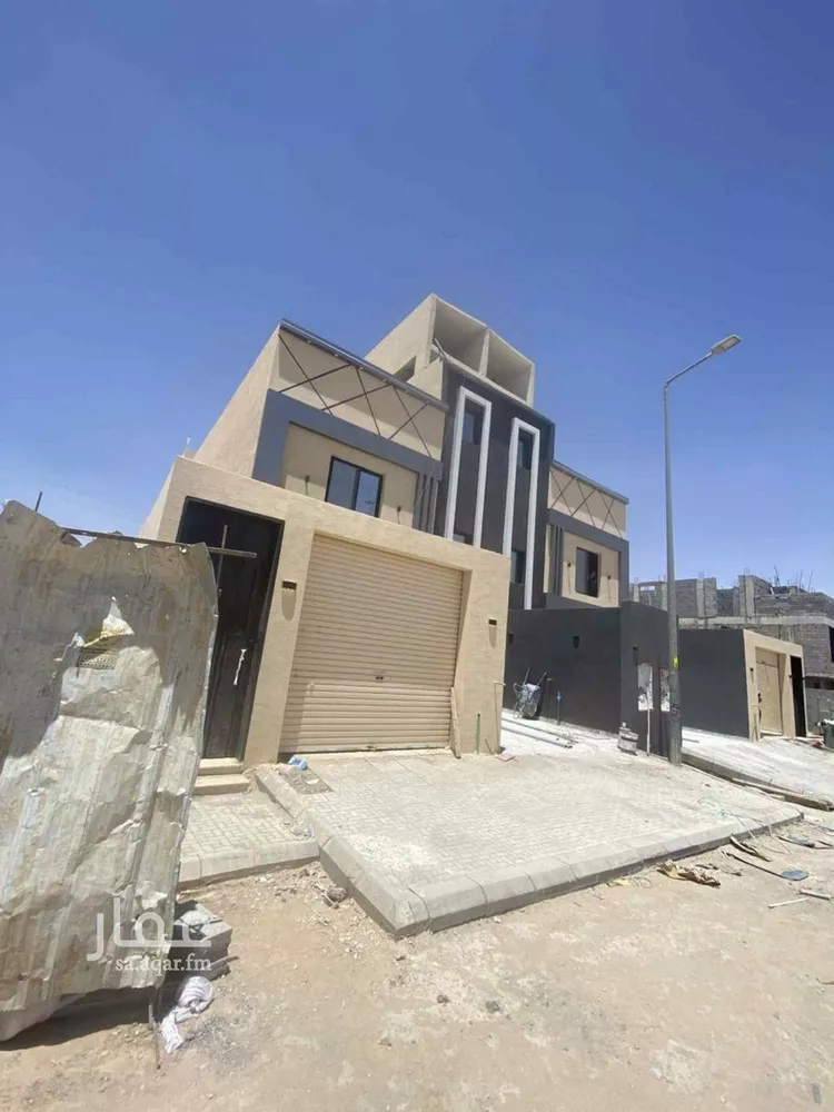 دور للبيع في شارع حميد الطويل, حي عكاظ, مدينة الرياض, منطقة الرياض صورة 3