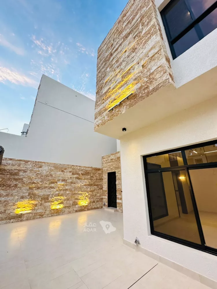 Villa for Sale in Riyadh Okaz 15