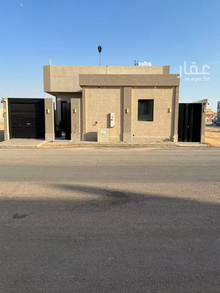 فيلا للبيع في شارع العفو, حي ظهرة لبن, مدينة الرياض, منطقة الرياض صورة 2