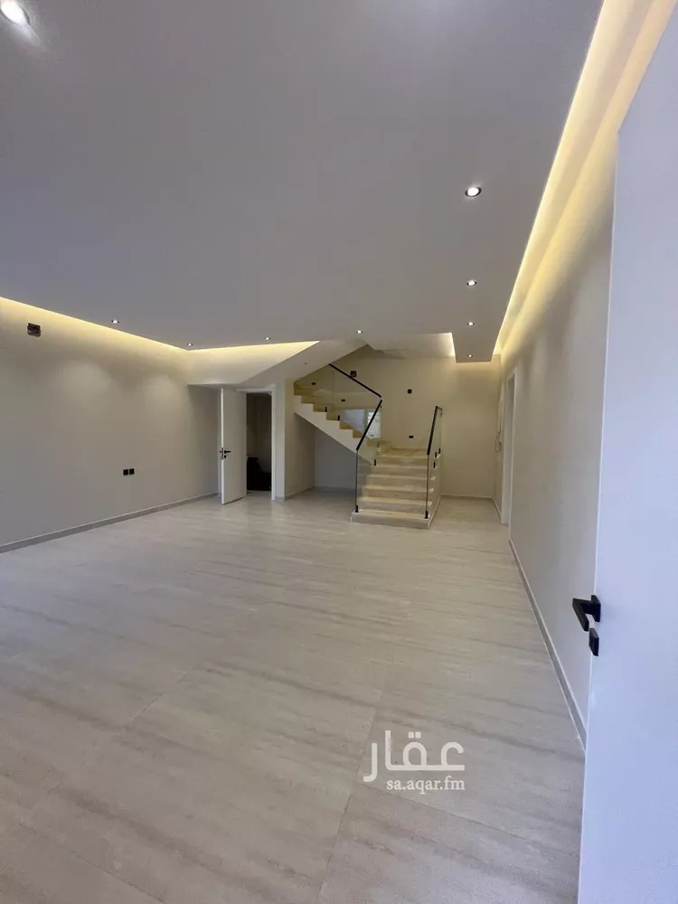 فيلا للبيع في شارع النقيان, حي الحزم, مدينة الرياض, منطقة الرياض 12