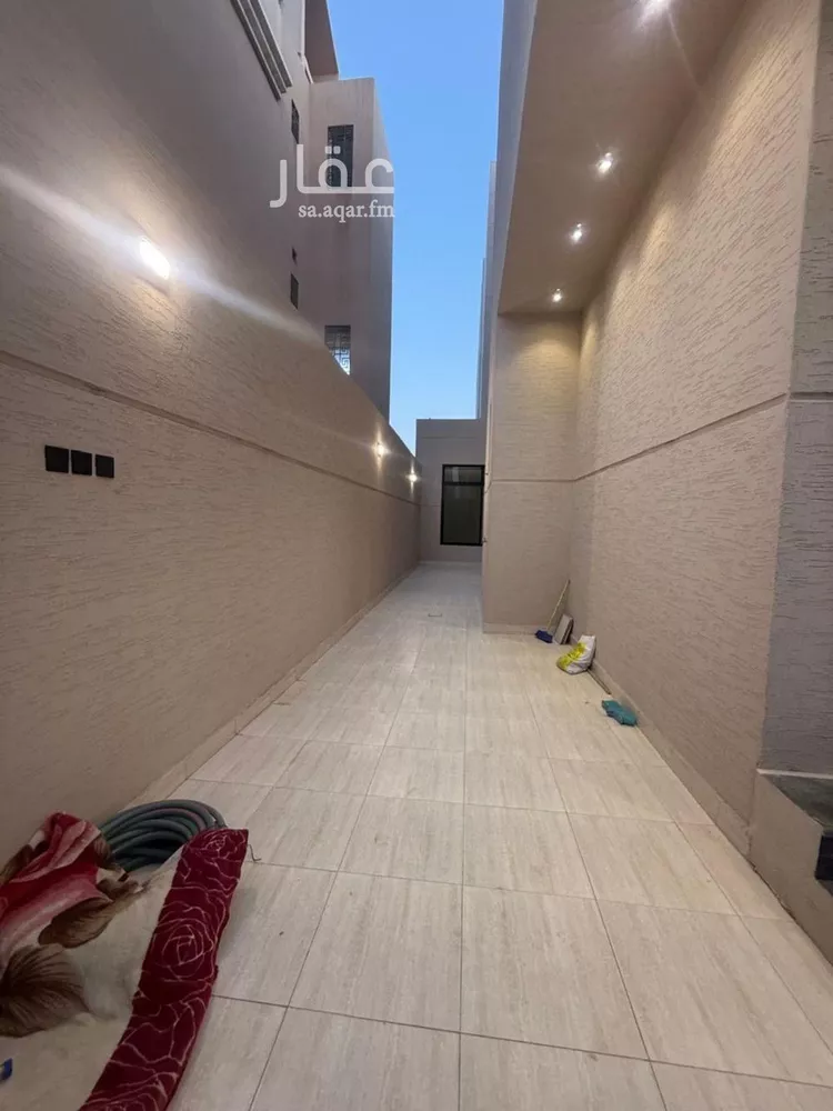 فيلا للبيع في شارع الصفة, حي ظهرة لبن, مدينة الرياض, منطقة الرياض صورة 4