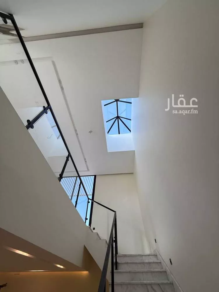 فيلا للبيع في شارع ماجد عبدالله عناية الله اللهيبي, حي السكب, مدينة المدينة المنورة, منطقة المدينة المنورة صورة 2