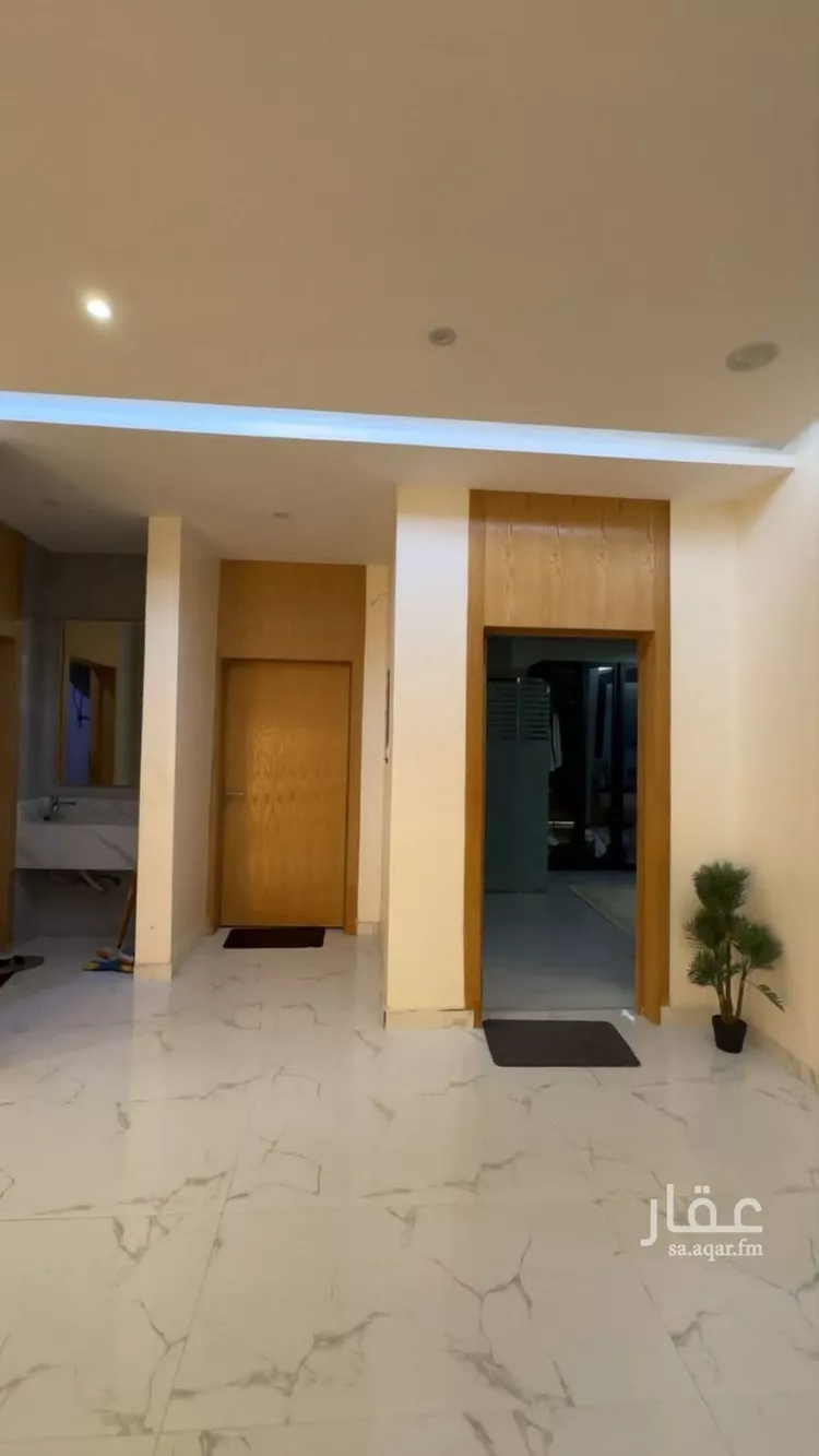 فيلا للبيع في شارع رقم 180, حي المونسية, مدينة الرياض, منطقة الرياض 8