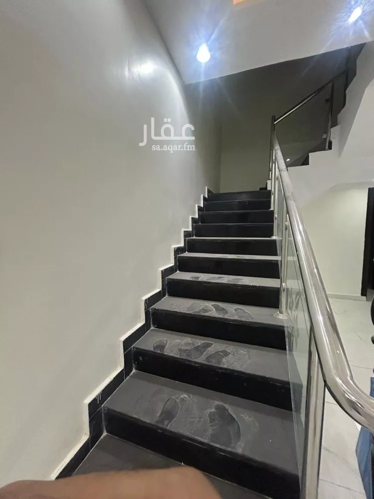 فيلا للإيجار في شارع أبي الطاهر الأنماطي, حي الرمال, مدينة الرياض, منطقة الرياض 5