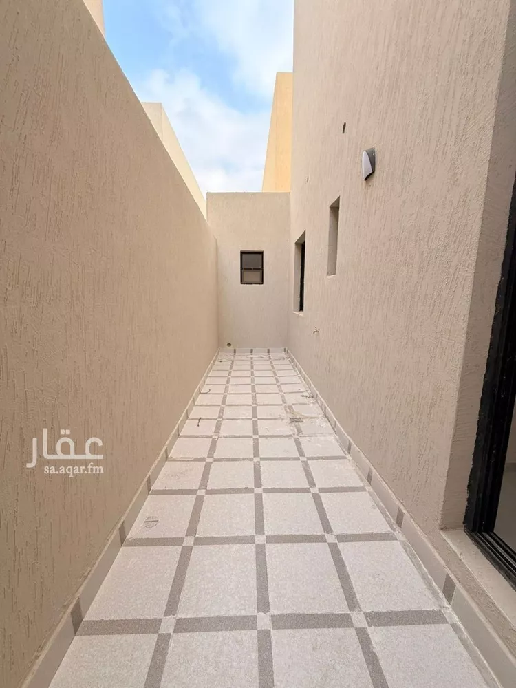 فيلا للبيع في شارع حميد الطويل, حي عكاظ, مدينة الرياض, منطقة الرياض 6
