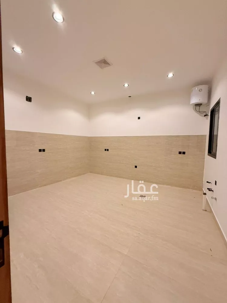 Floor for Sale in Riyadh Namar 8