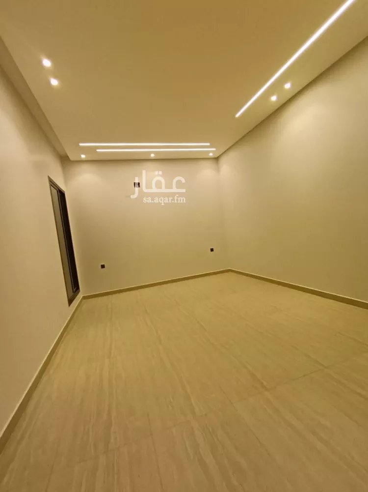 Floor for Sale in Riyadh Dhahrat Namar 13