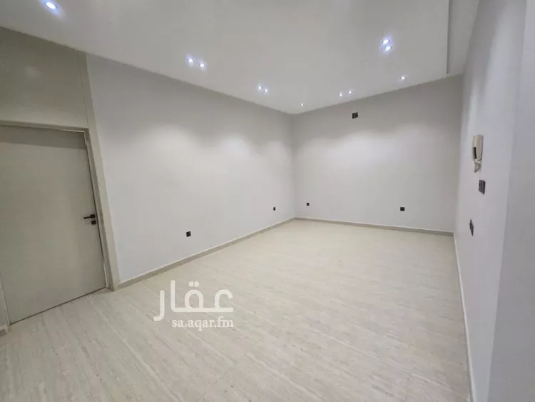 فيلا للبيع في شارع وادي فاطمة, حي بدر, مدينة الرياض, منطقة الرياض 11
