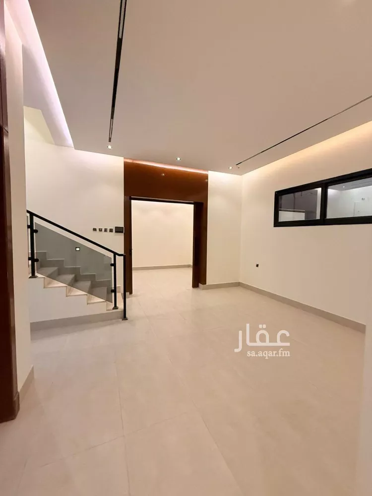 فيلا للبيع في شارع عبدالرحمن القاضي, حي عكاظ, مدينة الرياض, منطقة الرياض 13