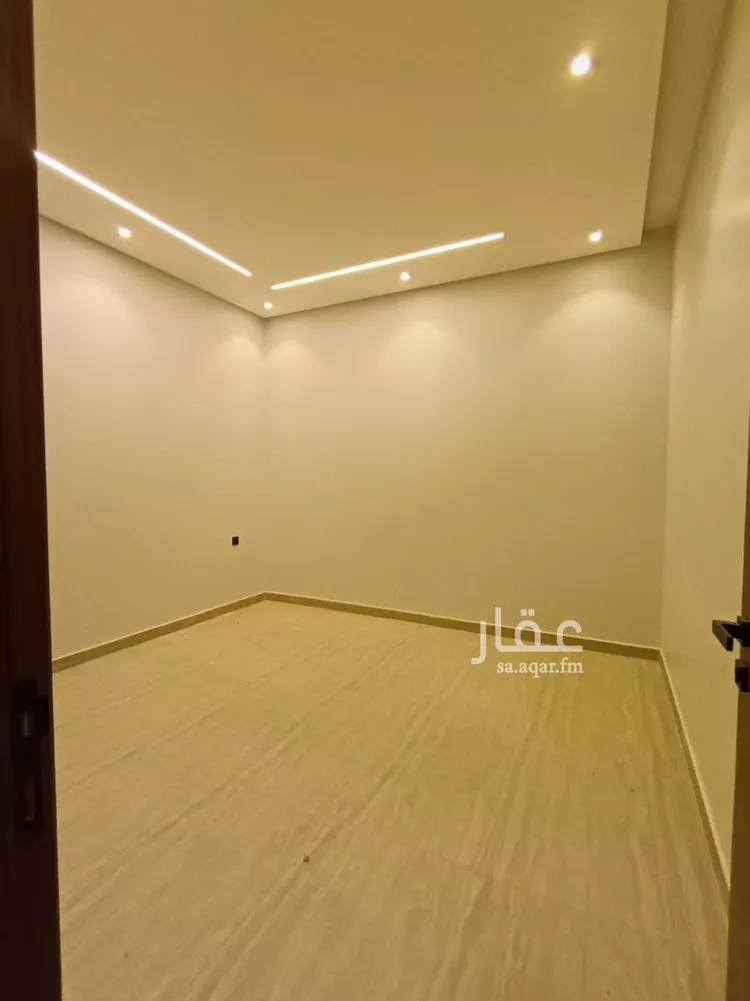 Floor for Sale in Riyadh Dhahrat Namar 12