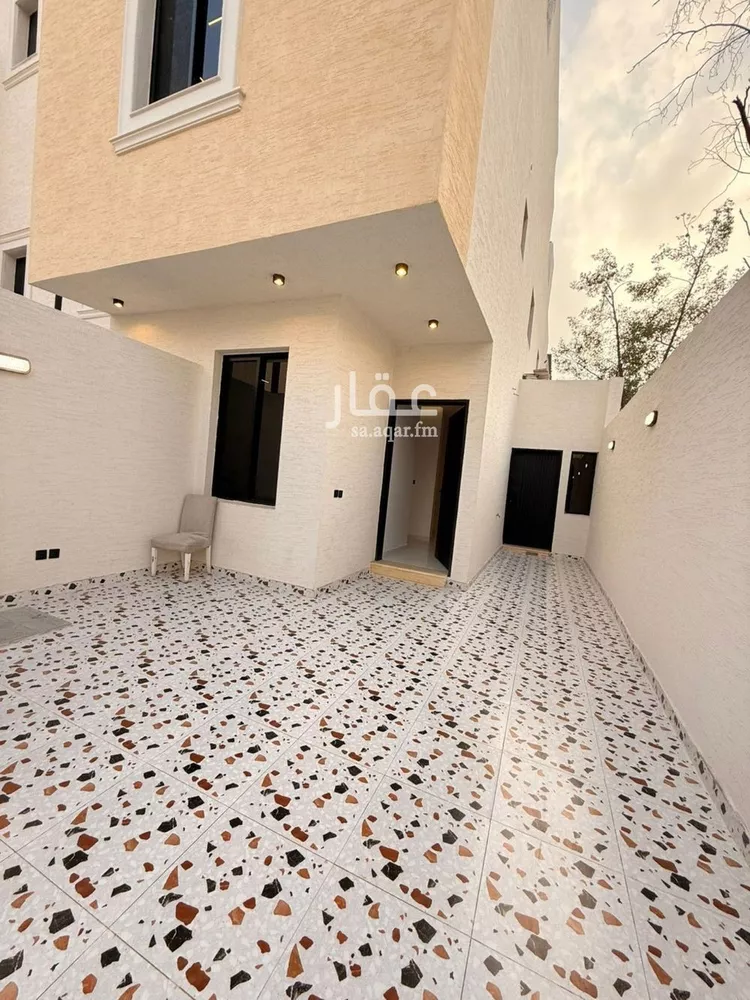 Floor for Sale in Riyadh Sultanah 6