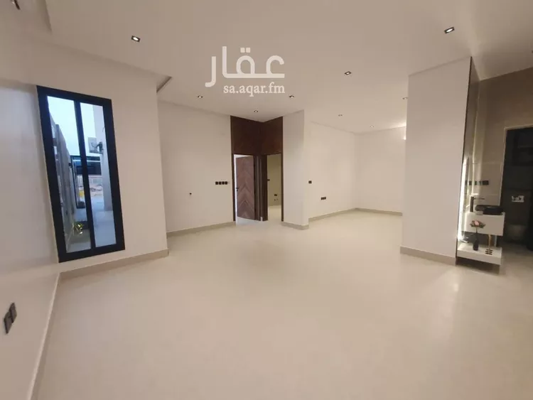 Floor for Sale in Al Muzahimiyah Tuwaiq 7