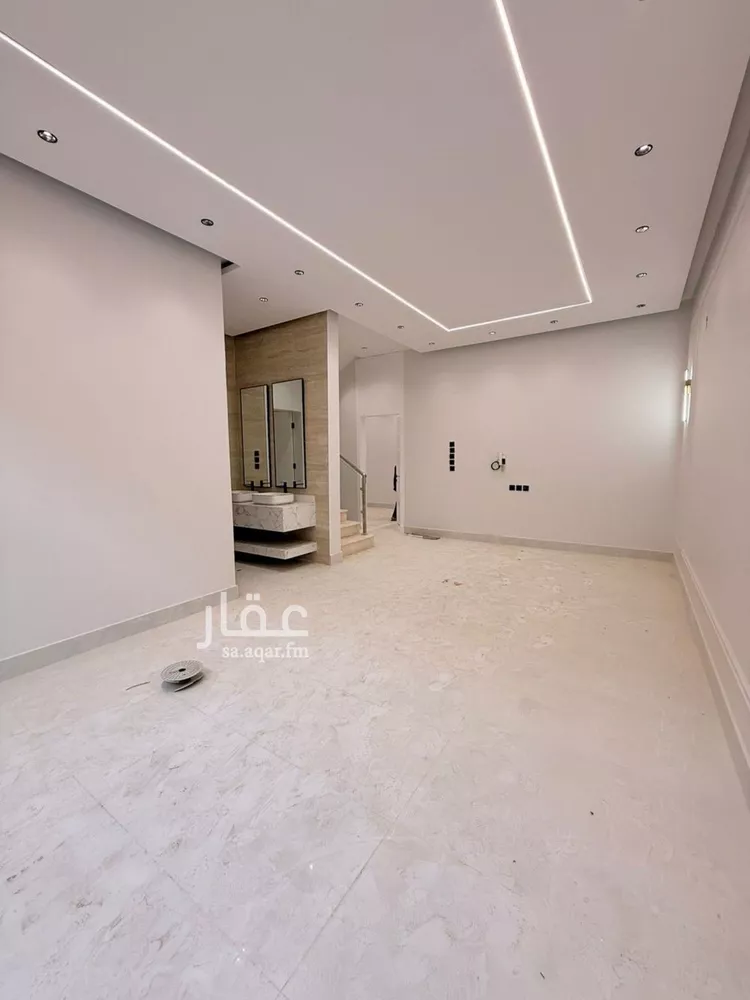 Villa for Sale in Riyadh Al Uraija Al Gharbiyah 11