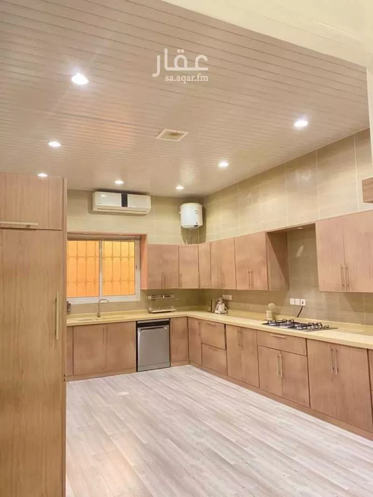 فيلا للبيع في شارع علي ابن حسن الشويطر, حي المهدية, مدينة الرياض, منطقة الرياض 10