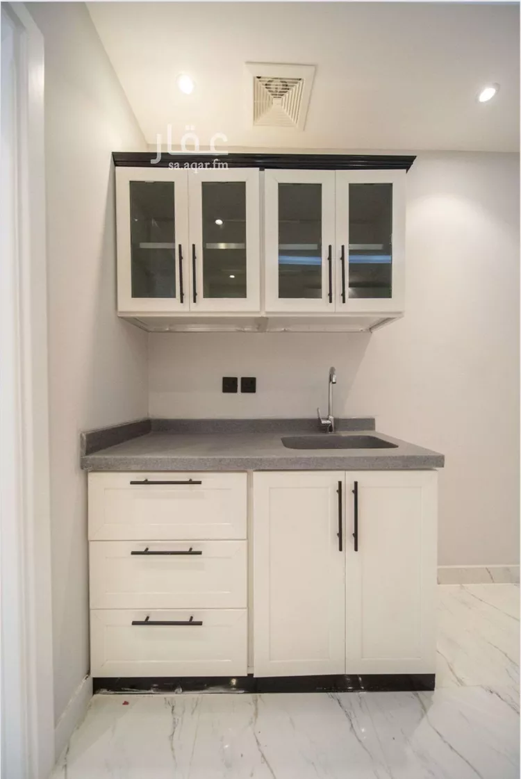 شقة للإيجار في شارع الأمير عبدالعزيز بن مساعد بن جلوي, حي السليمانية, مدينة الرياض, منطقة الرياض صورة 3