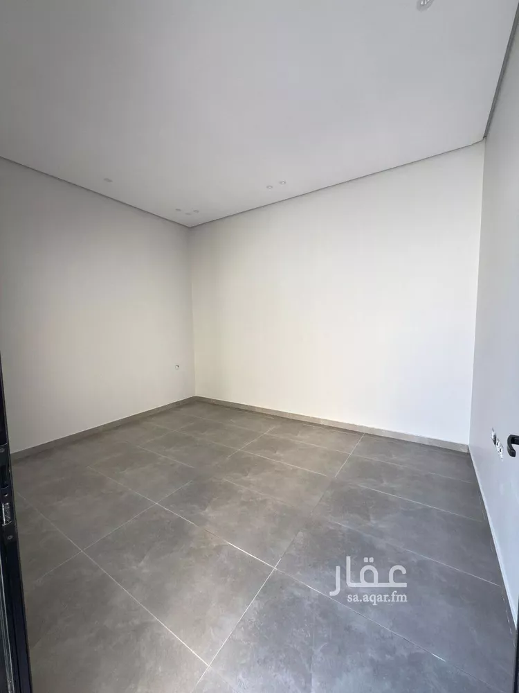 فيلا للبيع في شارع ابن الصاحب, حي الورود, مدينة الخرج, منطقة الرياض صورة 4