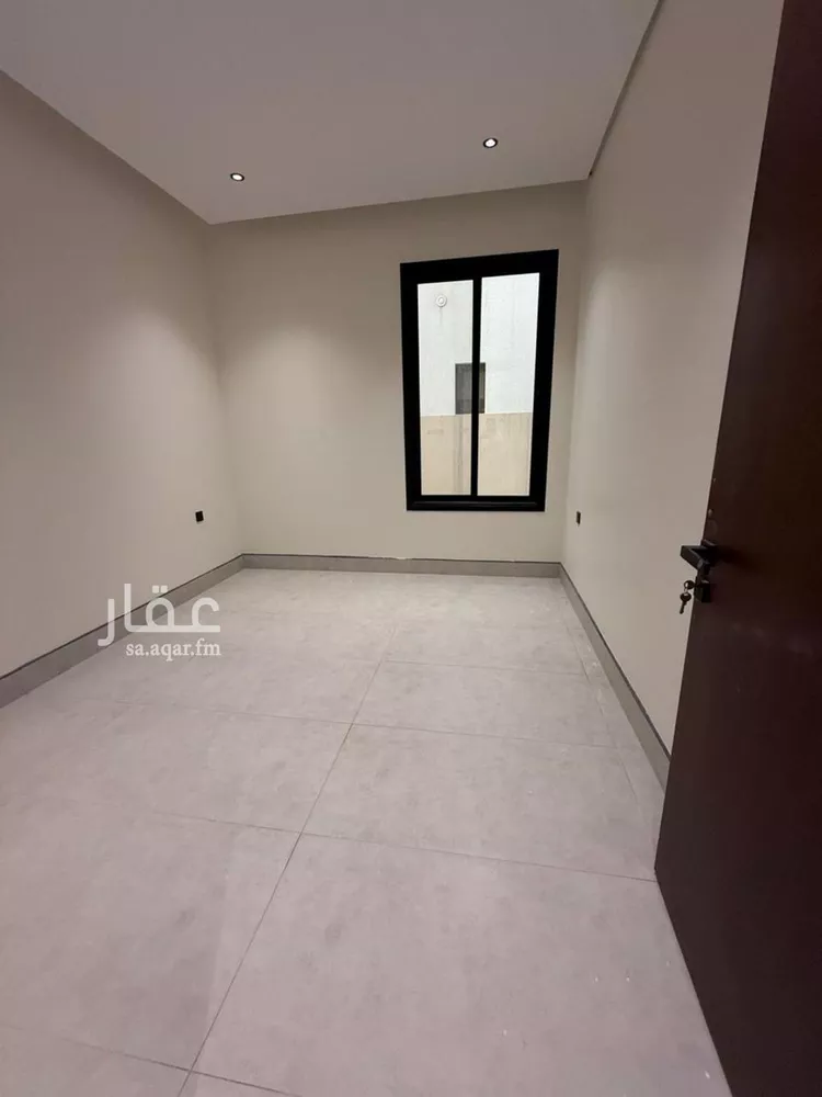 دور للبيع في شارع غياث ابن فارس, حي الرمال, مدينة الرياض, منطقة الرياض 7