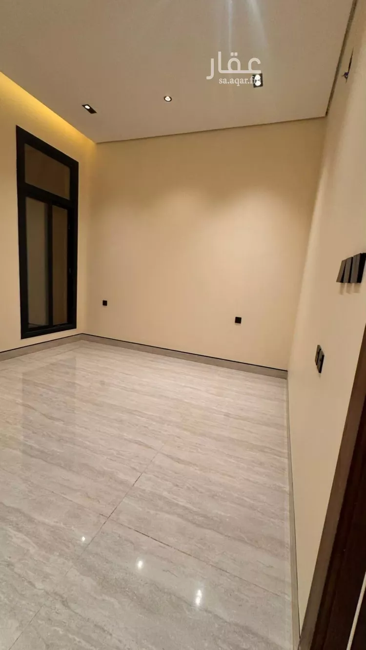 Floor for Sale in Riyadh Al Janadriyah 8
