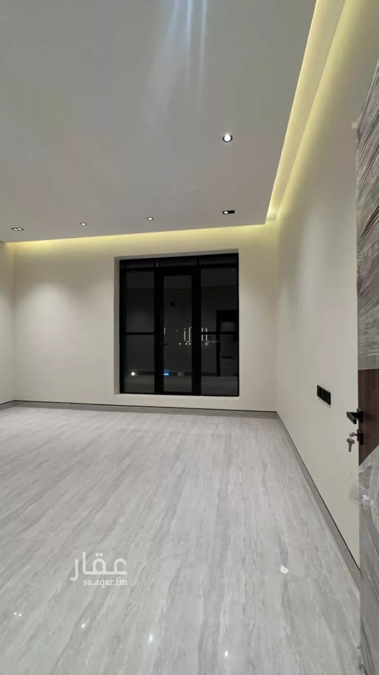 Floor for Sale in Riyadh Al Janadriyah صورة 3