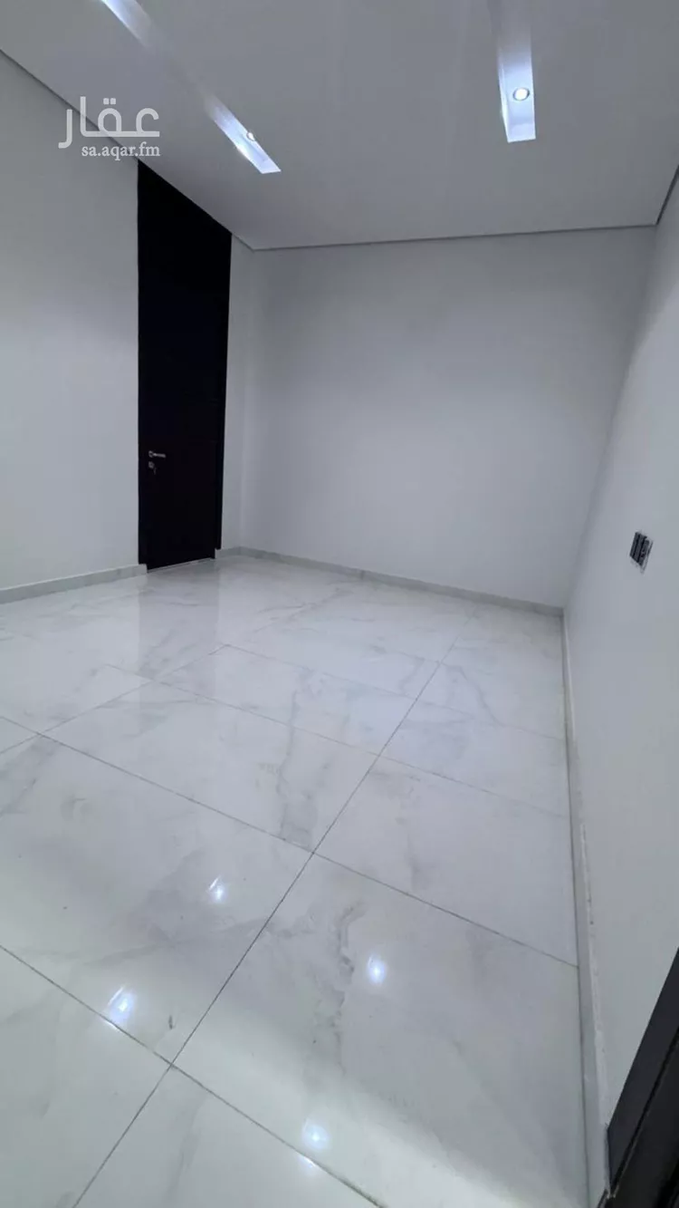 Floor for Sale in Riyadh Al Maizilah 16