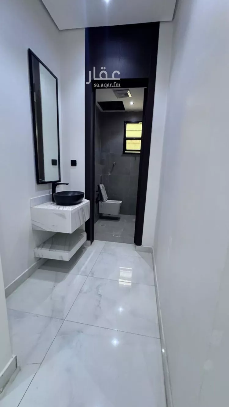 Floor for Sale in Riyadh Al Maizilah 21