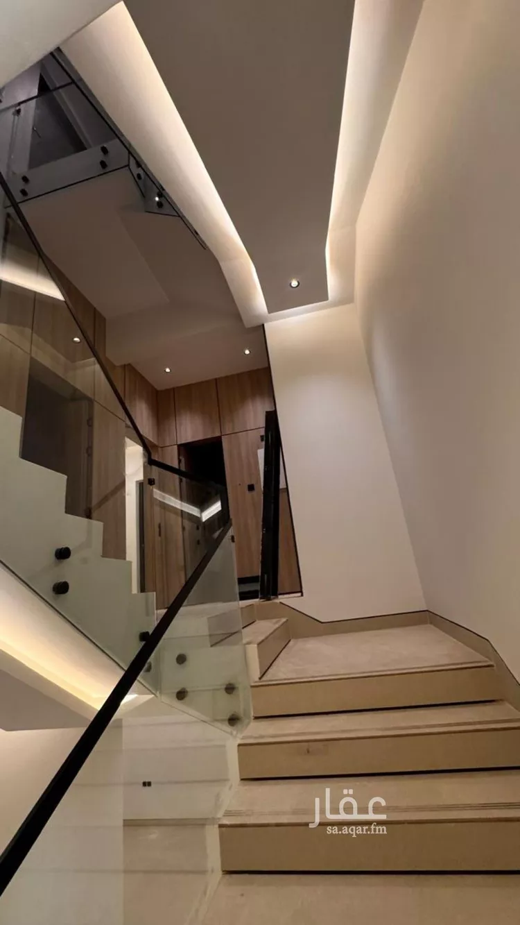Villa for Sale in Riyadh Al Janadriyah 11