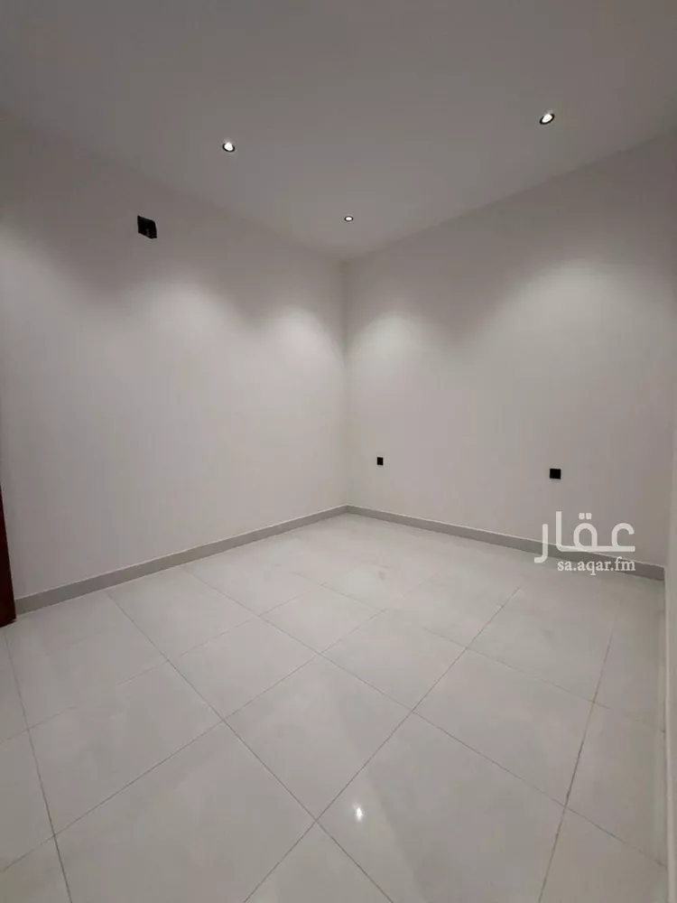 Floor for Sale in Riyadh Al Maizilah صورة 2