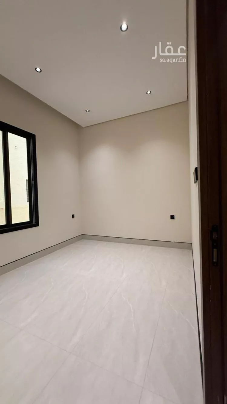 فيلا للبيع في شارع رقم 3, حي الندوة, مدينة الرياض, منطقة الرياض 18