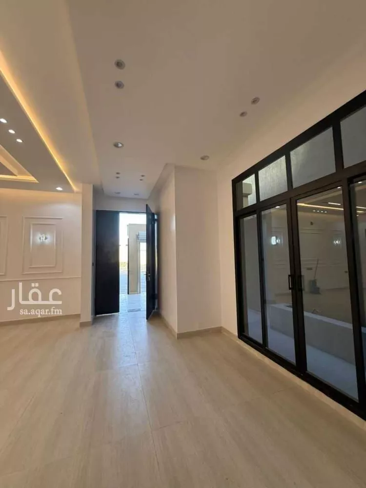 فيلا للبيع في شارع عبدالملك بن جهور, حي البيان, مدينة الرياض, منطقة الرياض 15