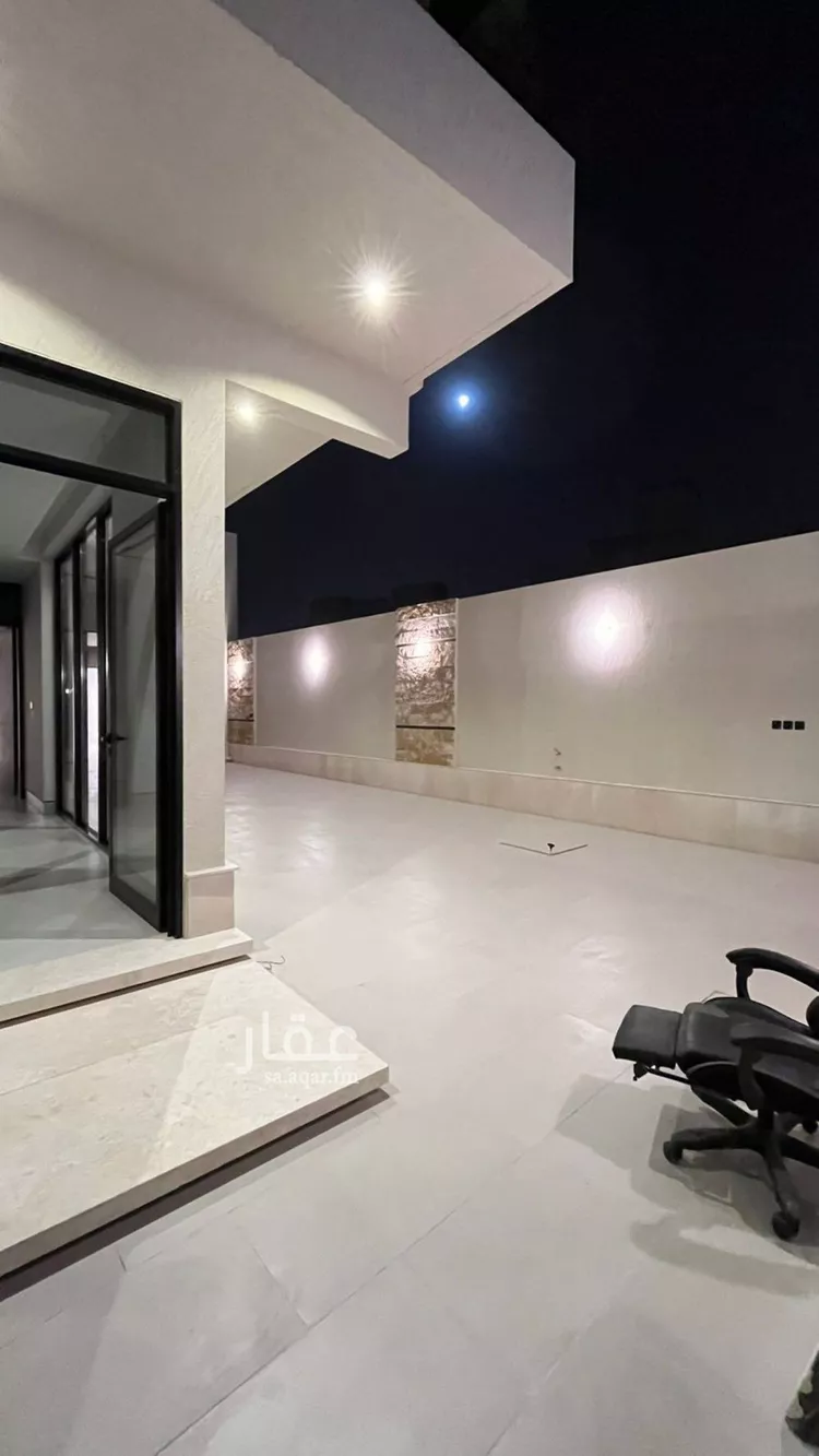 فيلا للبيع في شارع أبي الشيخ الأصبهاني, حي المهدية, مدينة الرياض, منطقة الرياض صورة 2