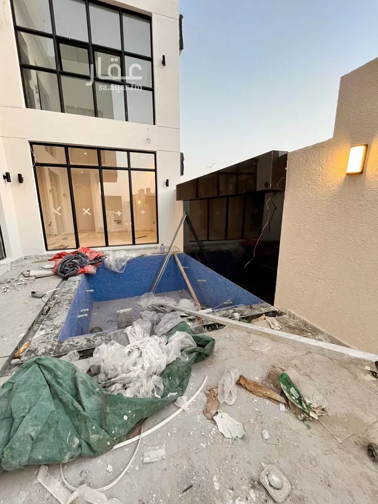 فيلا للبيع في شارع أحمد بن الحسن الأنصاري, حي المهدية, مدينة الرياض, منطقة الرياض