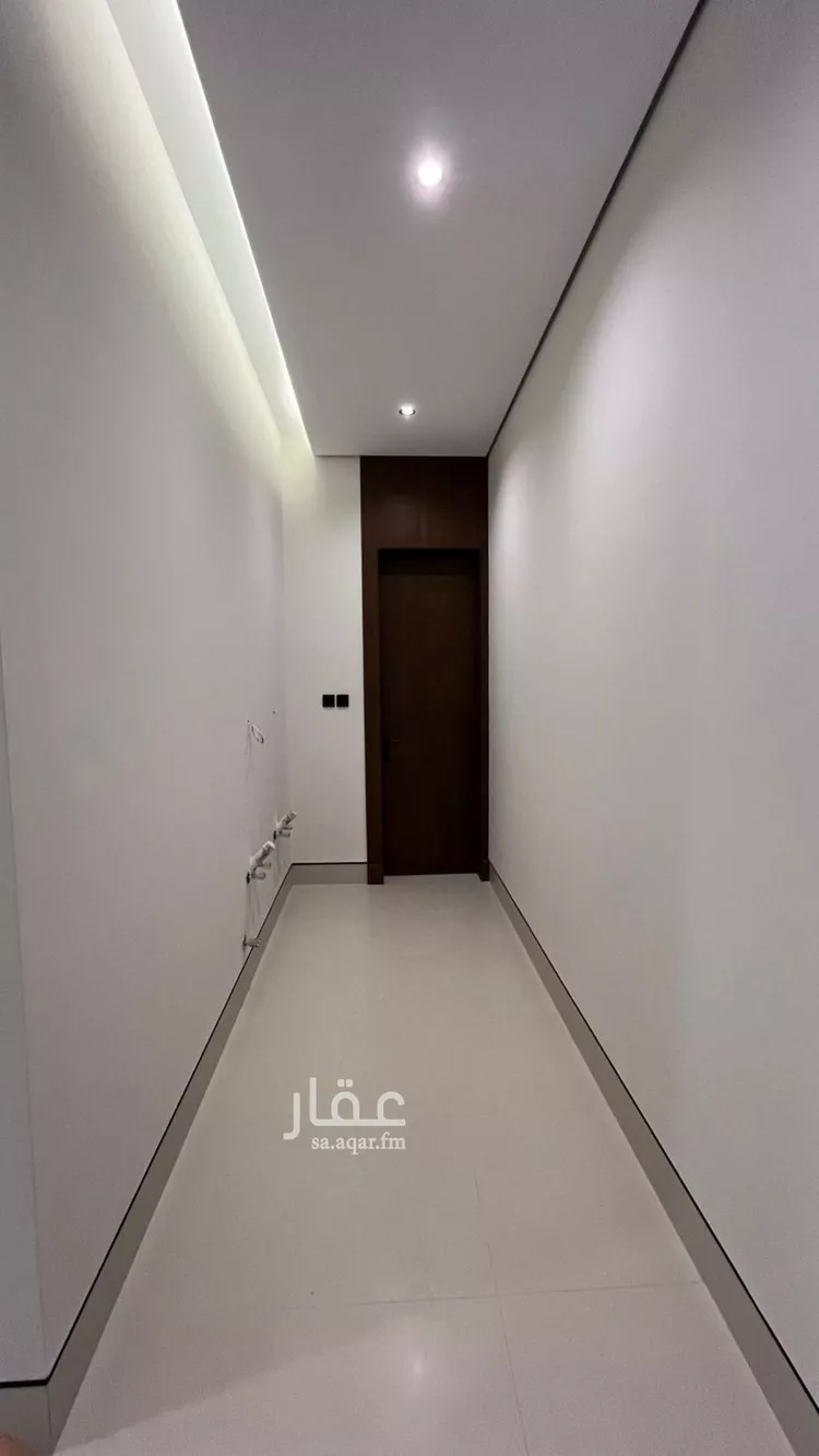 فيلا للبيع في شارع أبي الشيخ الأصبهاني, حي المهدية, مدينة الرياض, منطقة الرياض