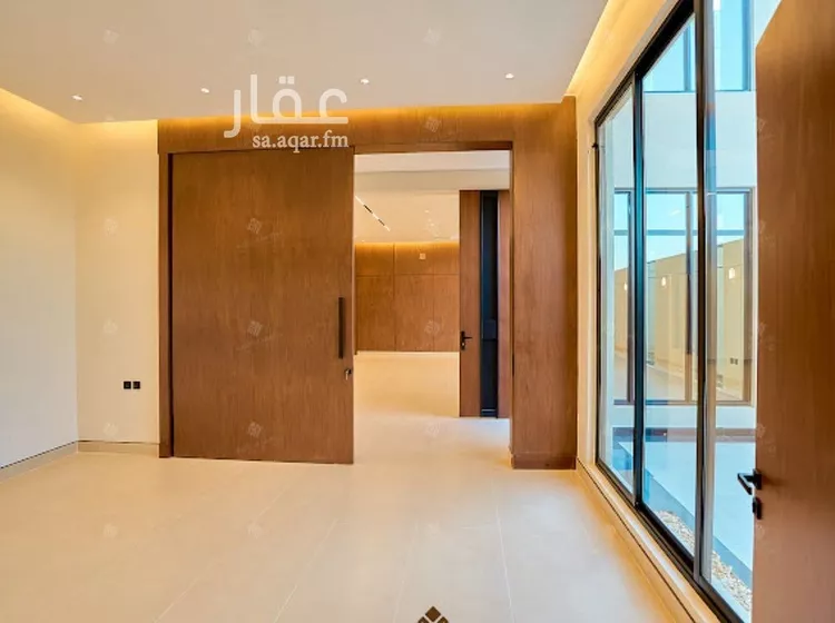 فيلا للبيع في شارع أبي الحسن الأسفرائيني, حي المهدية, مدينة الرياض, منطقة الرياض صورة 5