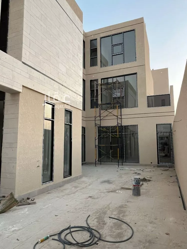 فيلا للبيع في شارع أبي الحسن الأسفرائيني, حي المهدية, مدينة الرياض, منطقة الرياض صورة 5