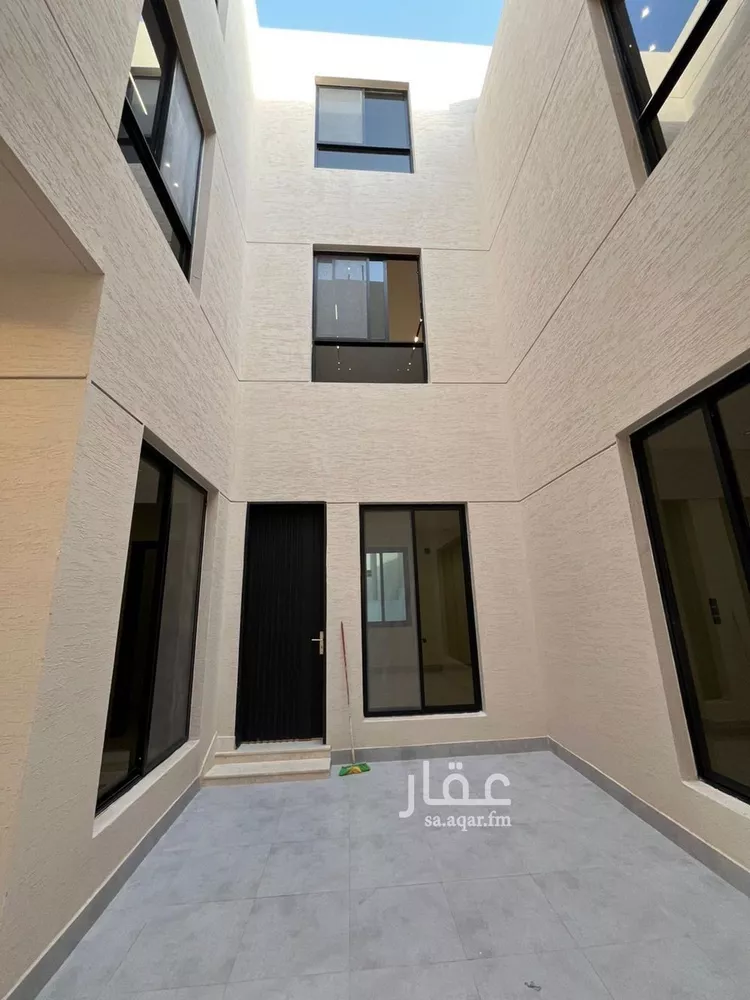 فيلا للبيع في شارع أبي بكر الآجري, حي المهدية, مدينة الرياض, منطقة الرياض صورة 5