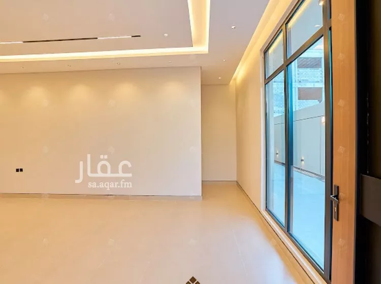 فيلا للبيع في شارع أبي الحسن الأسفرائيني, حي المهدية, مدينة الرياض, منطقة الرياض صورة 4