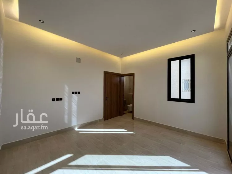 فيلا للبيع في شارع أبي الحسن الأسفرائيني, حي المهدية, مدينة الرياض, منطقة الرياض صورة 4