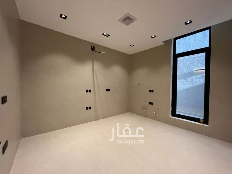 فيلا للبيع في شارع أحمد بن الحسن الأنصاري, حي المهدية, مدينة الرياض, منطقة الرياض صورة 4