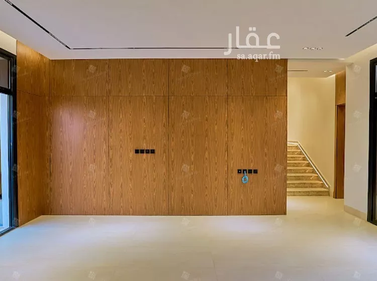 فيلا للبيع في شارع أبي الحسن الأسفرائيني, حي المهدية, مدينة الرياض, منطقة الرياض 1 صورة