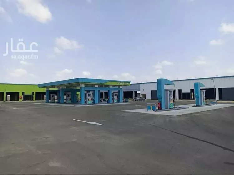 عمارة للإيجار في شارع عبدالله بن عبدالعزيز, حي الخالدية, مدينة بيش, منطقة جازان