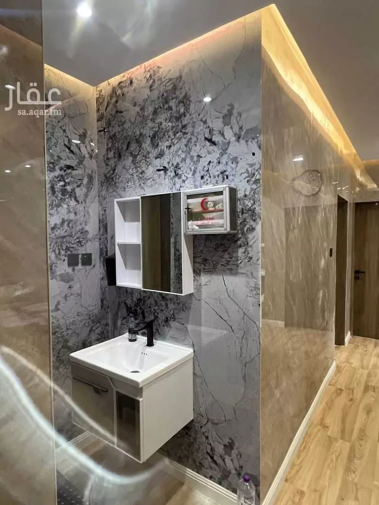 عمارة للإيجار في شارع أيمن الحبشي, حي الجرادية, مدينة الرياض, منطقة الرياض 7