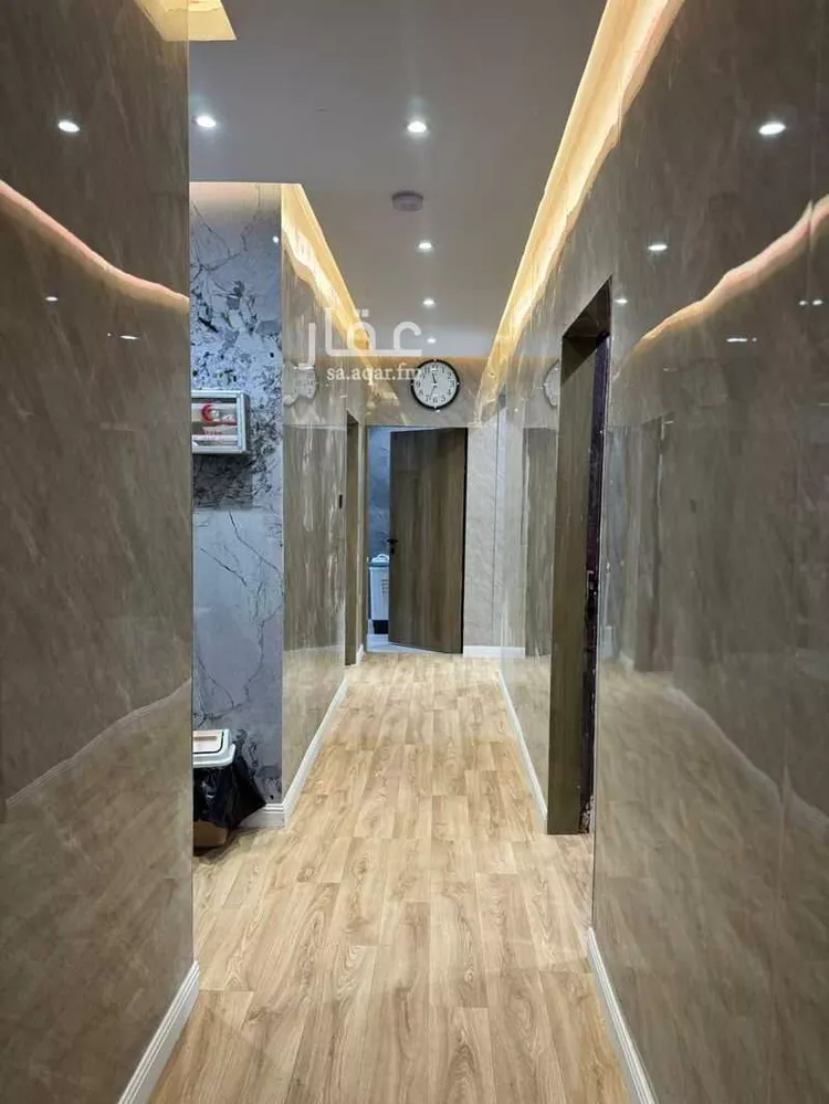 عمارة للإيجار في شارع أيمن الحبشي, حي الجرادية, مدينة الرياض, منطقة الرياض 10