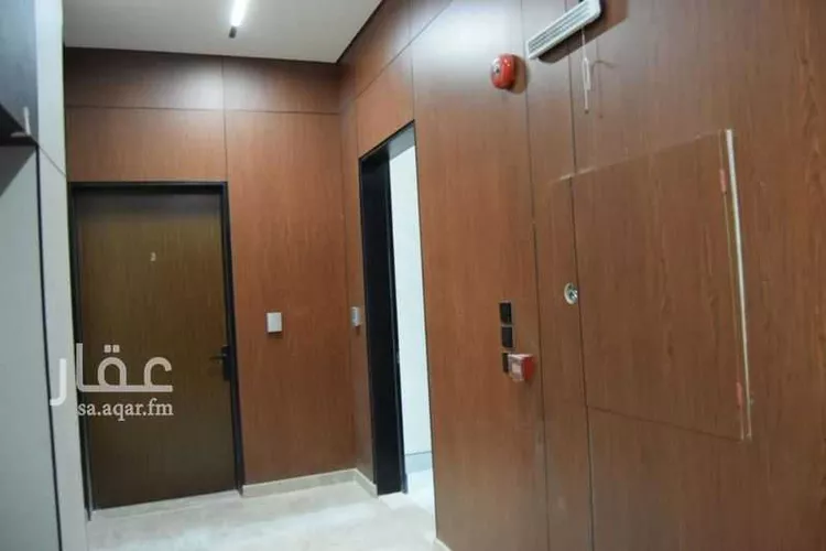 عمارة للبيع في شارع عمير بن سنان بن عرفطة, حي المهدية, مدينة الرياض, منطقة الرياض صورة 5