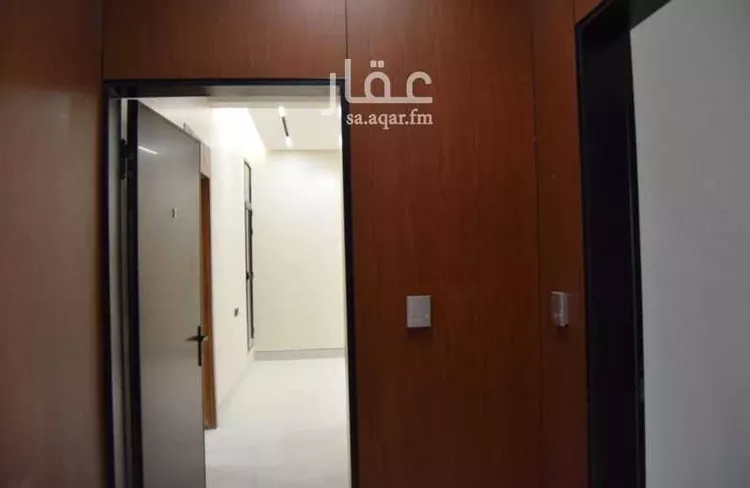 عمارة للبيع في شارع عمير بن سنان بن عرفطة, حي المهدية, مدينة الرياض, منطقة الرياض صورة 4