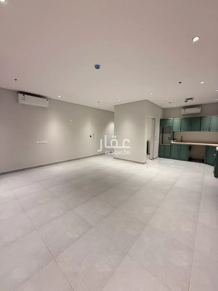 شقة للإيجار في شارع طريق الامام سعود بن فيصل, حي الملقا, مدينة الرياض, منطقة الرياض صورة 4