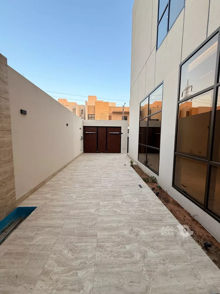 Villa for Rent in Ad Diriyah Al Khalidiyah 8