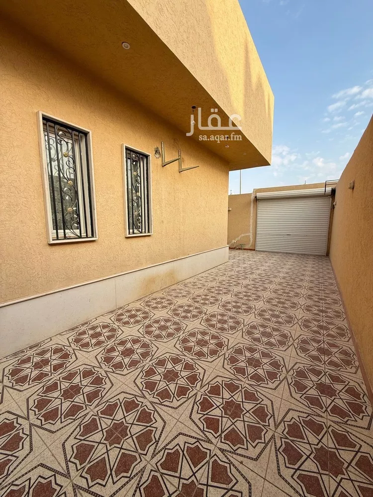 فيلا للبيع في شارع ابن زيد الازدي, حي نوارة, مدينة المزاحمية, منطقة الرياض