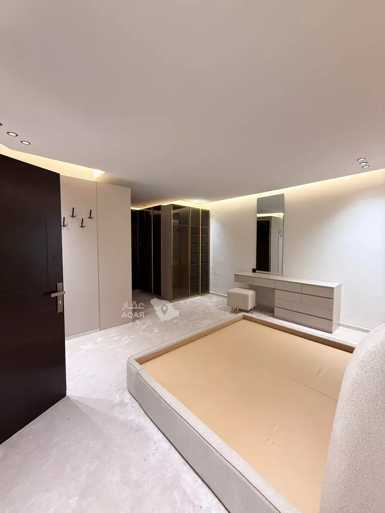 Apartment for Rent in Riyadh Al Malqa 9