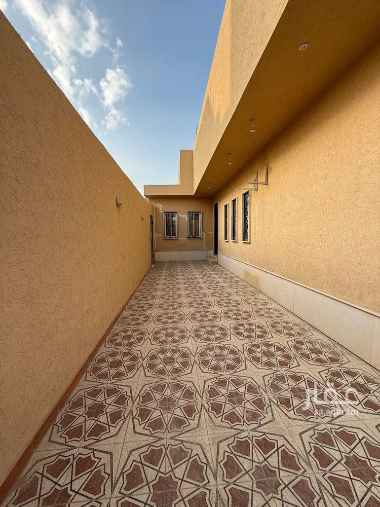 فيلا للبيع في شارع ابن زيد الازدي, حي نوارة, مدينة المزاحمية, منطقة الرياض صورة 5