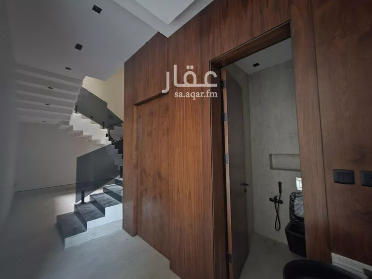 فيلا للإيجار في شارع عثمان بن عمر, حي العارض, مدينة الرياض, منطقة الرياض صورة 3